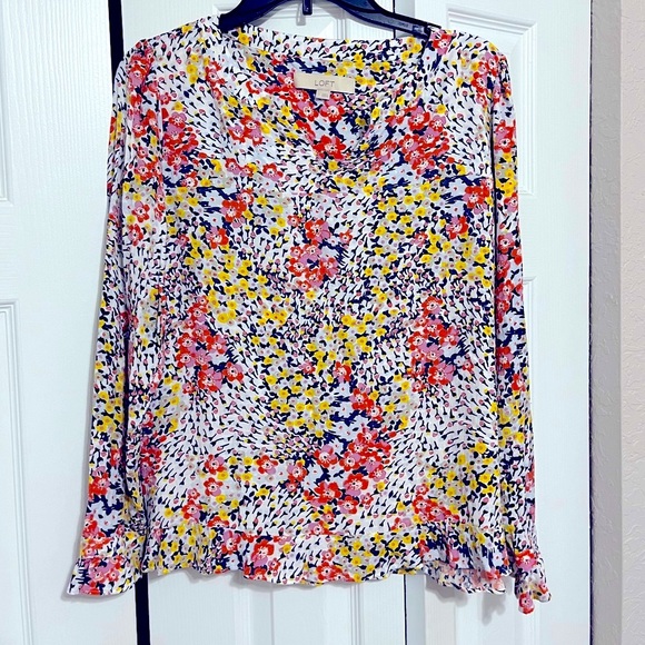 LOFT long sleeve blouse with ruffle sleeve, and ruffle bottom.  Sz S - Picture 1 of 5